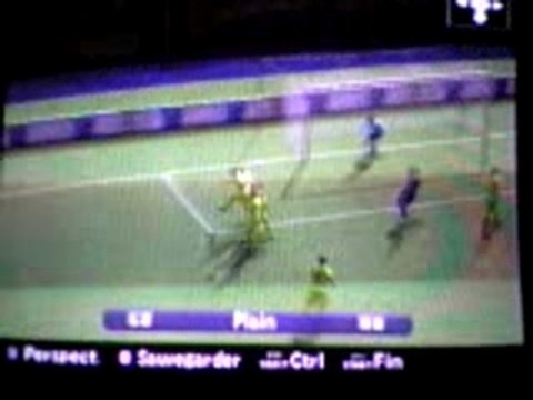 pes 6 c.ronaldo retournée aretté par le gardien