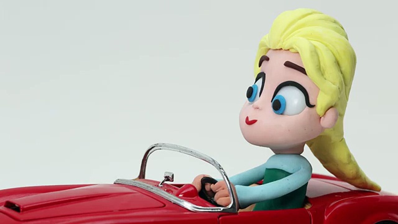 Disney Frozen DON'T DRIVE AND TEXT Play doh Stop Motion Toy Cars Animation