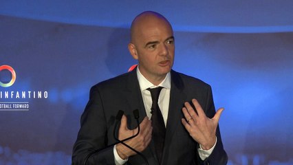 FIFA - Infantino : "Je suis le candidat du football"