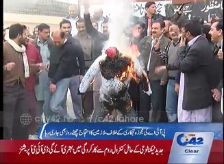 PIA Workers protest on 6th day