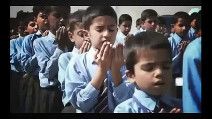 Video herunterladen: Bara Dushman Bana Phirta Hai Jo Bachon Se Larta Hai ISPR New Song