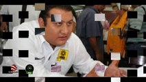 Dirigente del PRD en Veracruz se toma fotos con filas de billetes de mil pesos.
