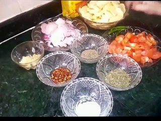 Aaloo kee Sabzi - Potato slices ( Cooking With Fouzia )