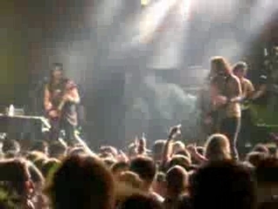 Trivium -Pull Harder On The Strings Of Your Martyr