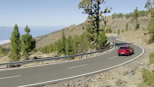 New Porsche Macan GTS Sound Driving Shots Exterior Interior - Autogefühl