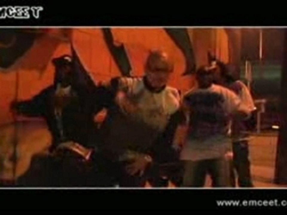 Emcee T - Wiggle Out (Rap / Hip-Hop Music Video)