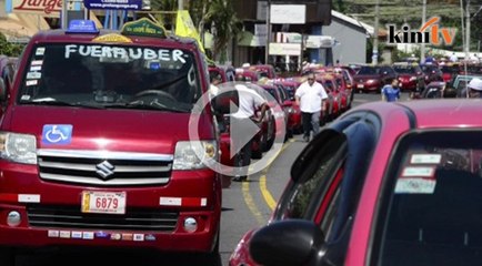 Pendapatan terjejas, pemandu teksi sekat jalan
