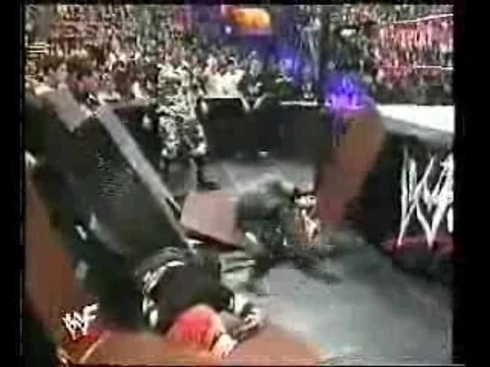Hardy Boyz/Dudleyz Table Match