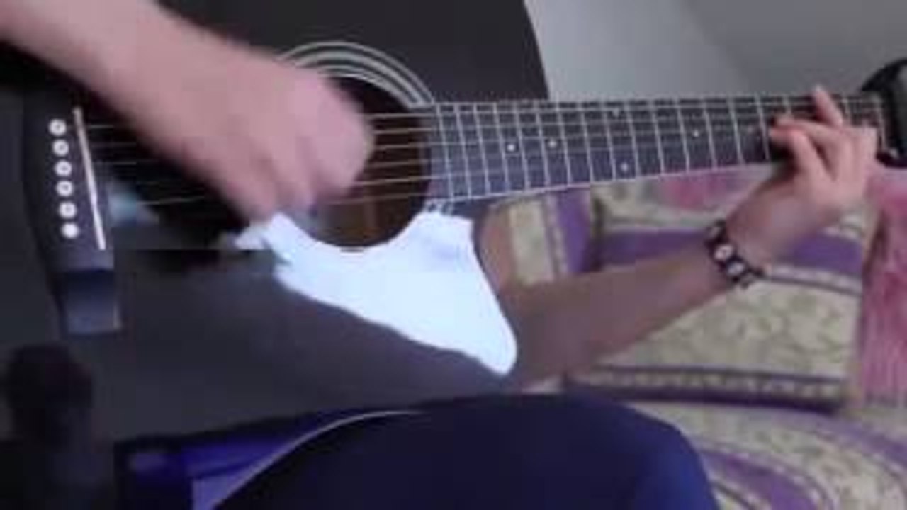 Ela Öztürk Yine akşam oldu yine yalnızım 2014