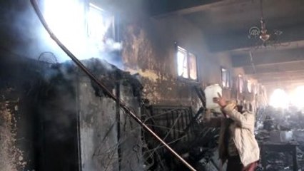 Husiler Taiz Ulusal Müzesi'ni Bombaladı