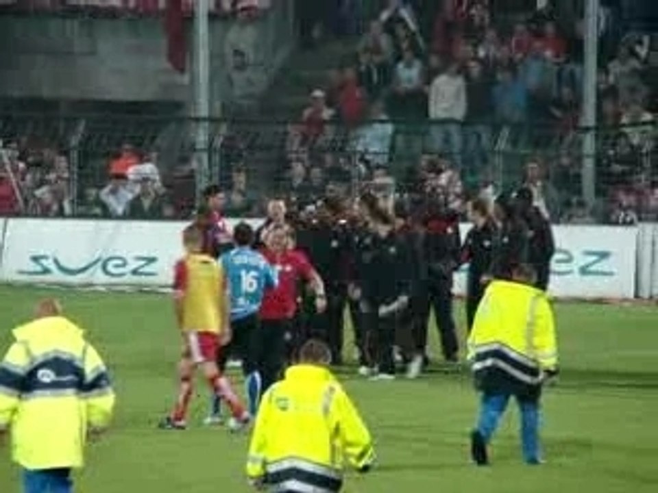 tour d'honneur CFA2 VAFC au stade Nungesser