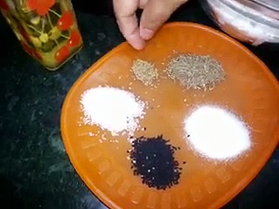 Namak Paray - Salty Biscuits  ( Cooking With Fouzia )