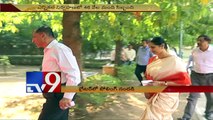 Governor couple casts their votes in Somajiguda division