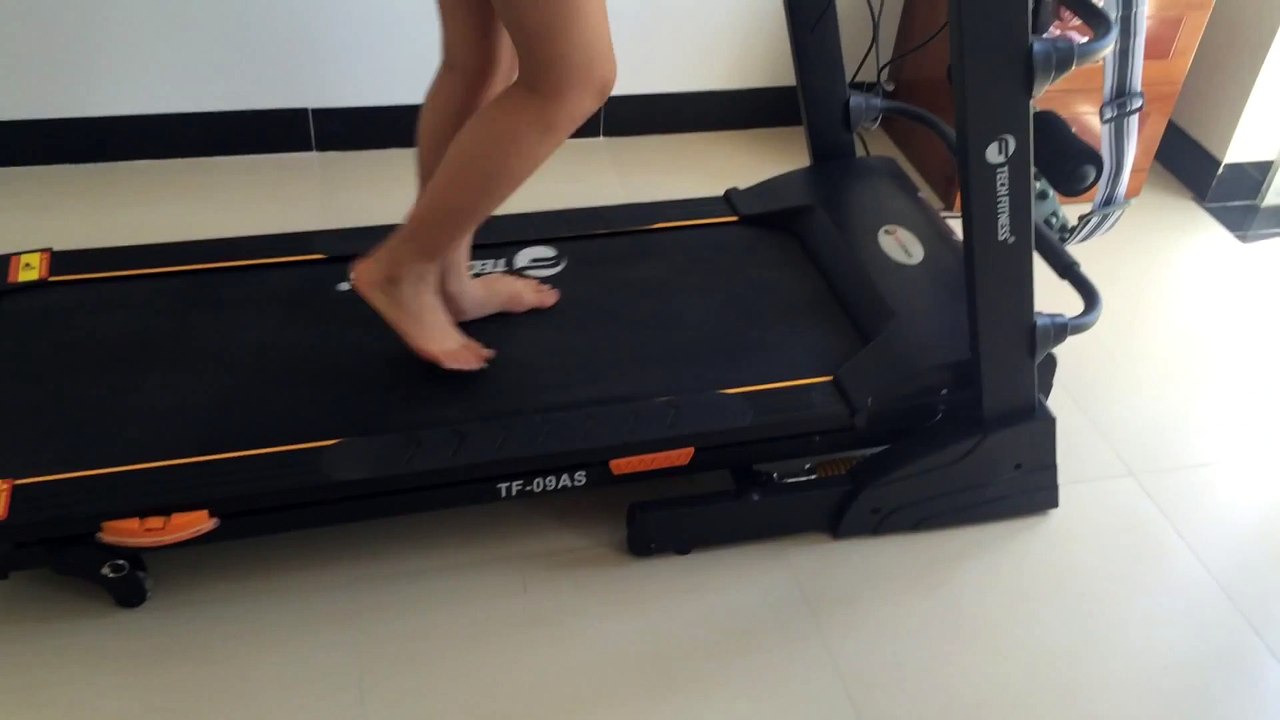 Máy chạy bộ điện đài loan techfitness TF09AS nha trang
