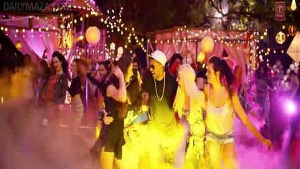 Humne Pee Rakhi Hai (Sanam Re) HD)-Dance By Divya Kumar -singer-Neha Kakkar 2015
