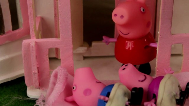 Пеппа У Мамы Свинки появились малыши игрушки игры для детей на русском