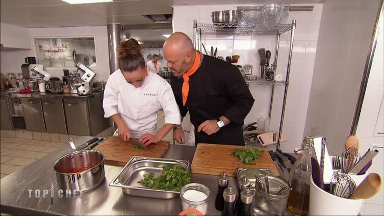 Le commis Etchebest taquine Coline