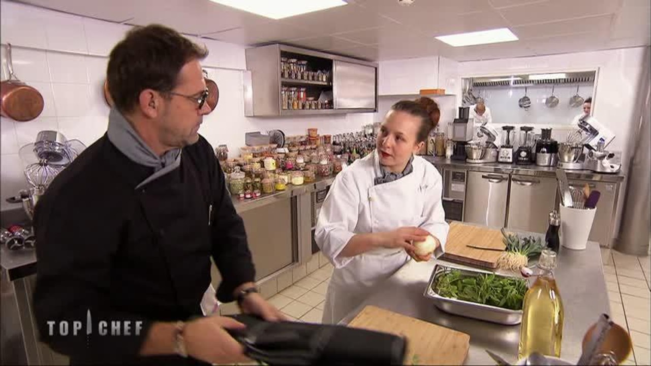 Joy Astrid donne mal à la tête au commis Sarran
