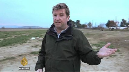 EU threatens Greece over flow of refugees