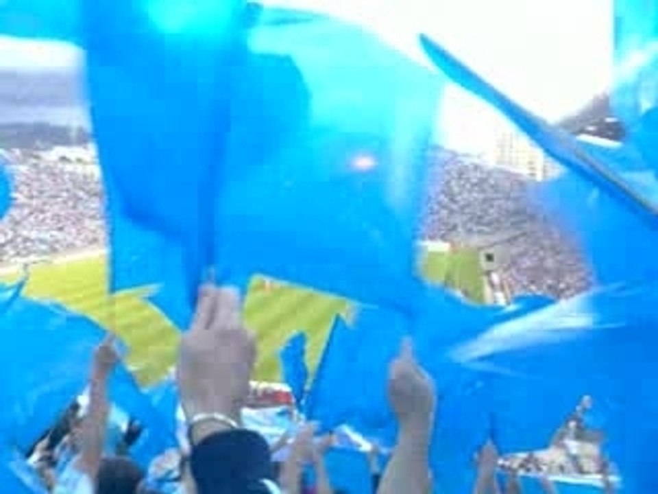 om-sedan - Entrée des joueurs