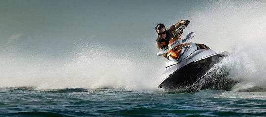 Video herunterladen: ZAP DU JOUR #344 : Collision à pleine vitesse entre un jetski et un bateau !