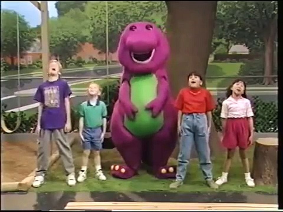 Barney and Friend Queen of make Believe (season 1 episode 1) video