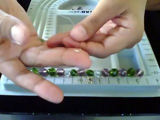 Curso de Bisuteria paso a paso. Cierre con Grapa, Mini video 4/4.