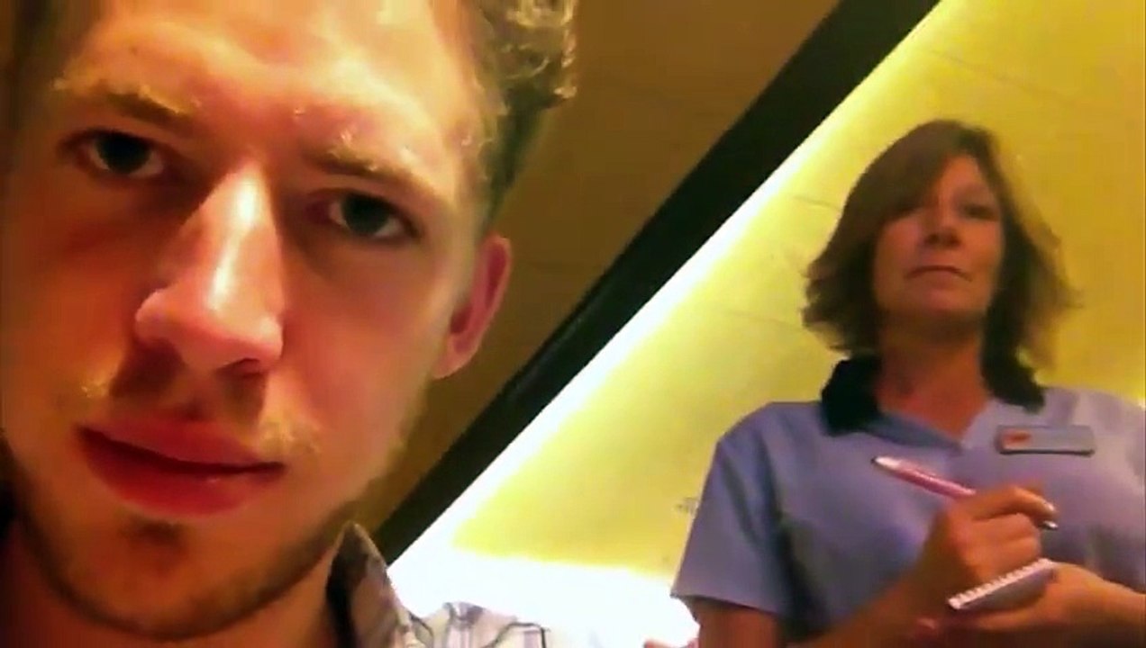 200 Dolar Bahşiş Alan Garsonların Görülmeye Değer Tepkileri