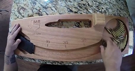 Adam Şarjör Doldurma Makinesi Yapmış