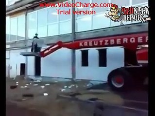 This guy just isn't having a very good day at work, ouch