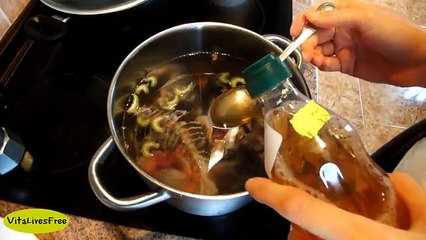 Bone Broth 101 - Part 2: How To Make It, Store It and Use It | VitaLivesFree