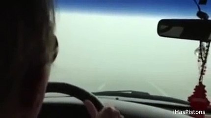 Choc accident violent en plein brouillard