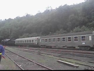 241P17  entrée en gare Nevers 27.05.07