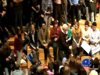 Trump falters, Clinton pushed in Iowa, first US presidential vote