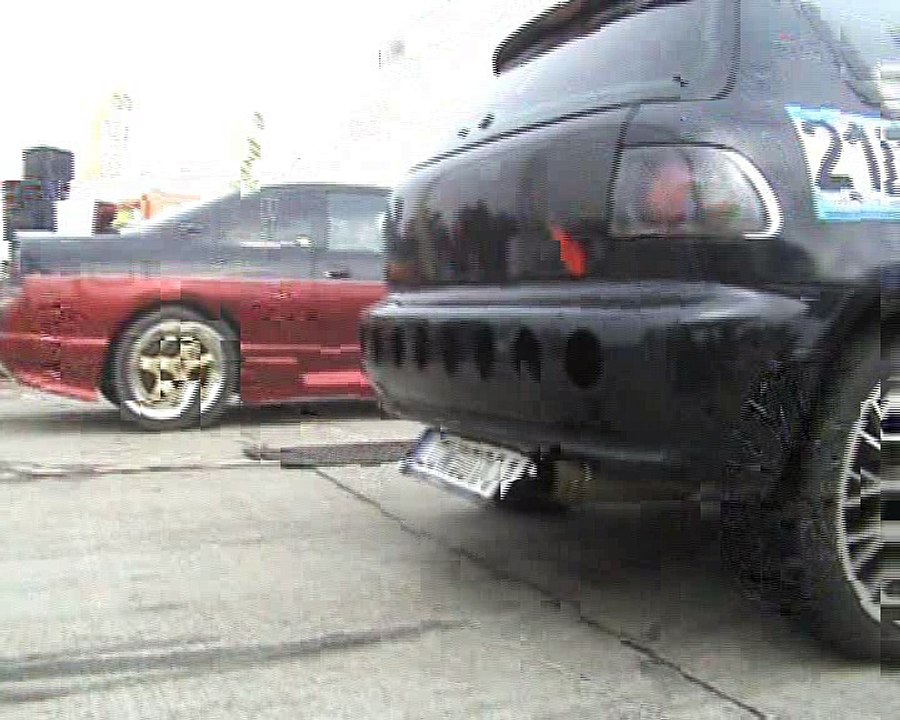 Honda Civic 2.0 Killer Bee Turbo [11.3@216] Vs. Nissan Skyline GTS Drag Race