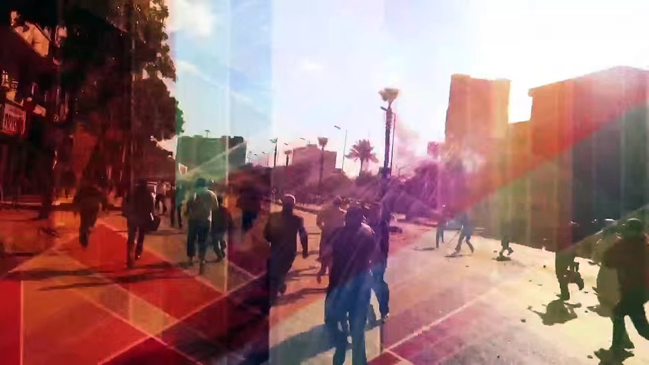 أمين شرطة يصفع سيدة في المترو رفضت ركوب رجل