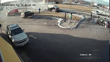 truck-slams-into-three-vehicles-near-windsor-canada-caught-on-video