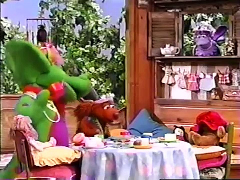 Barney & Friends: A Package of Friendship (Season 5, Episode 20