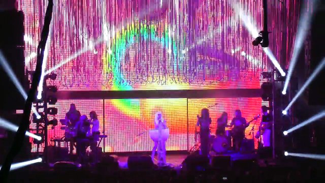 Miley Cyrus & Her Dead Pets - Milky Milky Milk (Philadelphia,Pa) 12.5.15