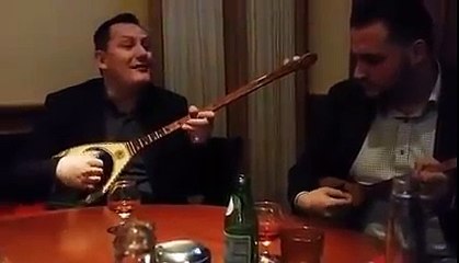 Martin Gojani kenge per Nik Liten