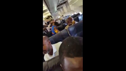 Somali Airliner Returns to Airport after Onboard Explosion