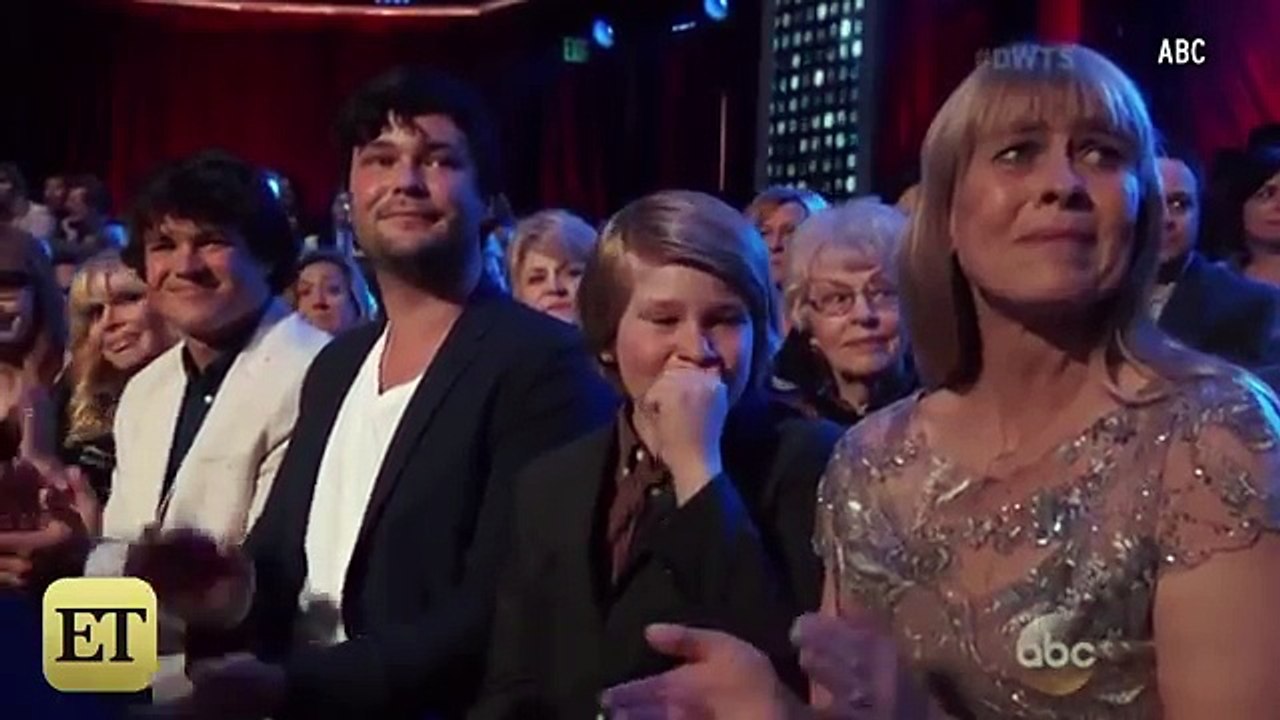 Bindi Irwin Makes Everyone Cry With Emotional DWTS Finale \"Freestyle\" Dance
