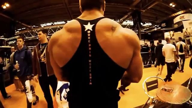 Shapes War Lazar Angelov vs Jaco de Bruyn