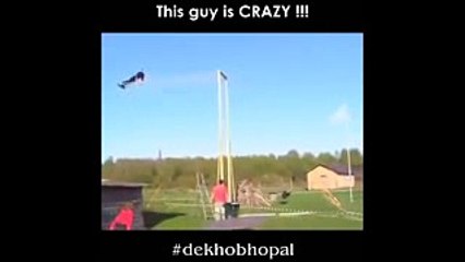 This guy is CRAZY !!! ㋛ Do you wanna try this __
