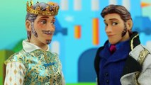 Frozen Elsa is Hans’ Mother when Evil Queens Spell Turns Hans into a Boy. DisneyToysFan