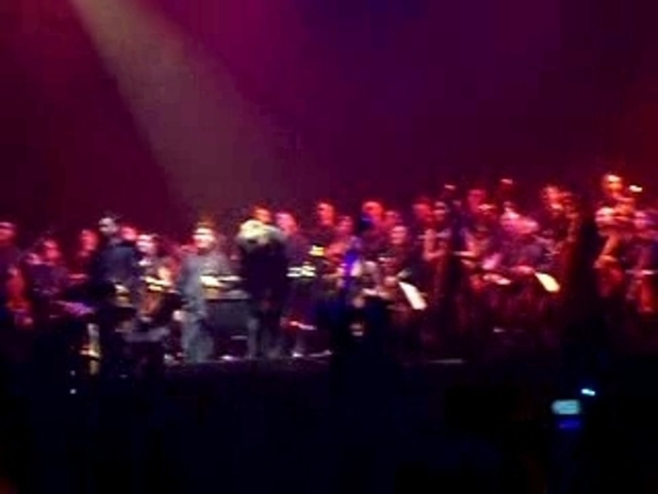 Arrivée orchestre hanoï indochine bercy 19 mai