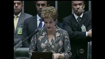 下载视频: Sob vaias e aplausos, Dilma defende volta da CPMF