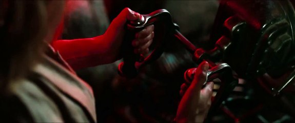 Hansel & Gretel: Witch Hunters Official Movie Clip