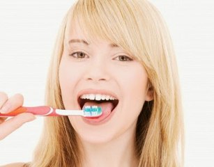 8 Tips Ampuh Menjaga Kesehatan Mulut