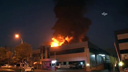 Bursa'da tekstil fabrikasındaki yangın 15 saattir sürüyor